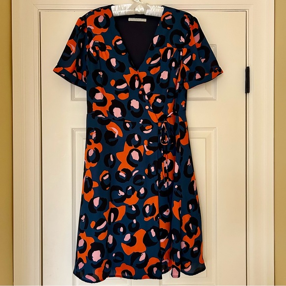 Annie 50 - Love Hearts Dress - Picture 2 of 8